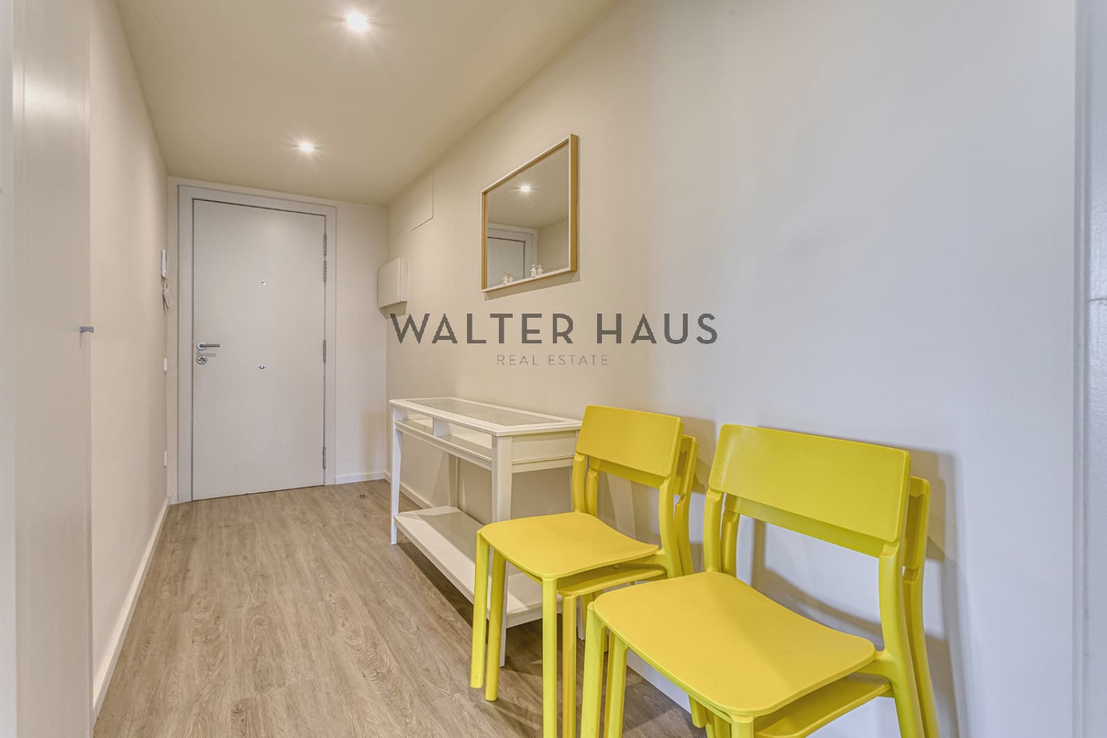 2 soveværelse Lejlighed til salg i Barcelona by med swimmingpool - € 1.300.000 (Ref: 8370191)