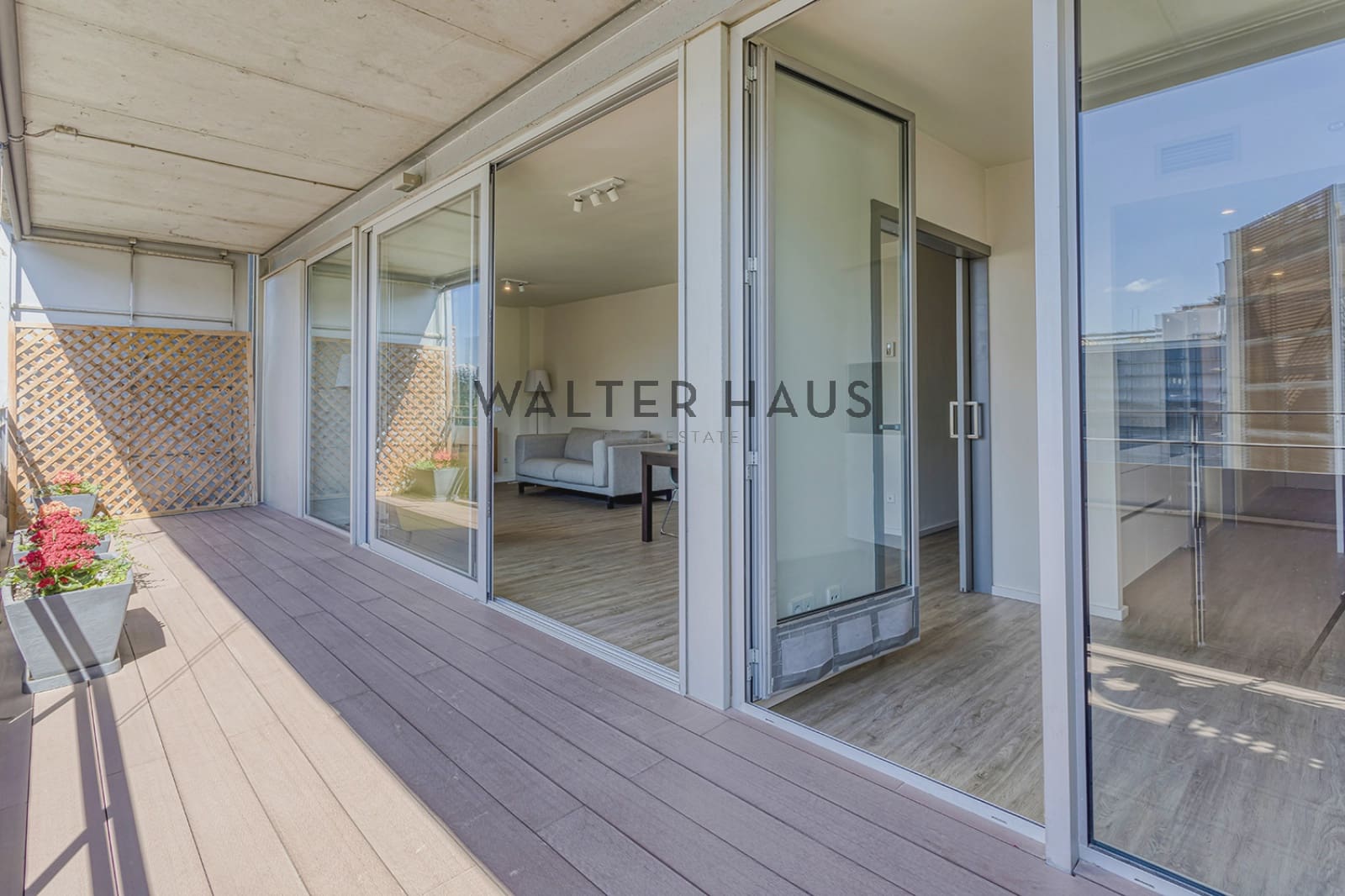 2 soveværelse Lejlighed til salg i Barcelona by med swimmingpool - € 1.300.000 (Ref: 8370191)