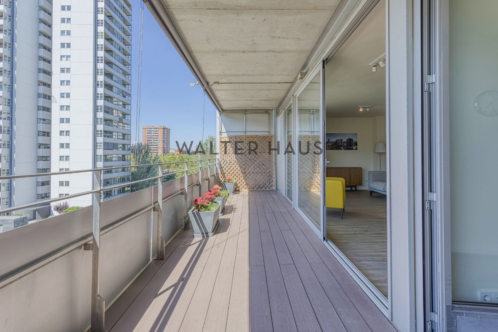 2 soveværelse Lejlighed til salg i Barcelona by med swimmingpool - € 1.300.000 (Ref: 8370191)