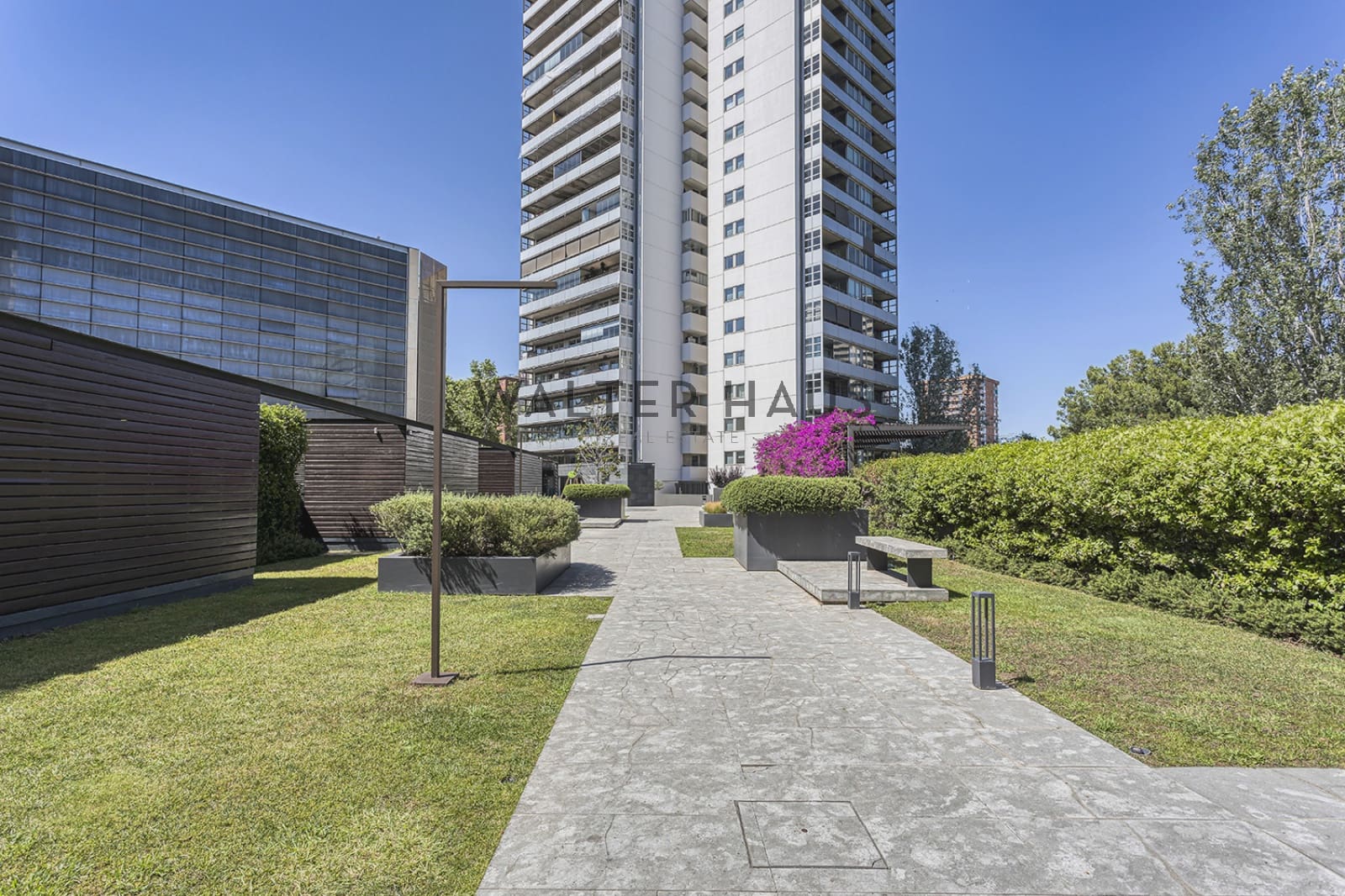 2 soveværelse Lejlighed til salg i Barcelona by med swimmingpool - € 1.300.000 (Ref: 8370191)