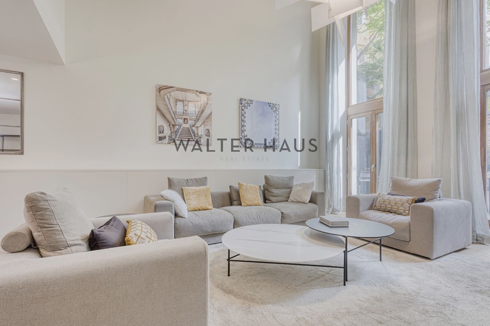 3 bedroom Apartment for sale in Barcelona city - € 2,158,000 (Ref: 8383603)