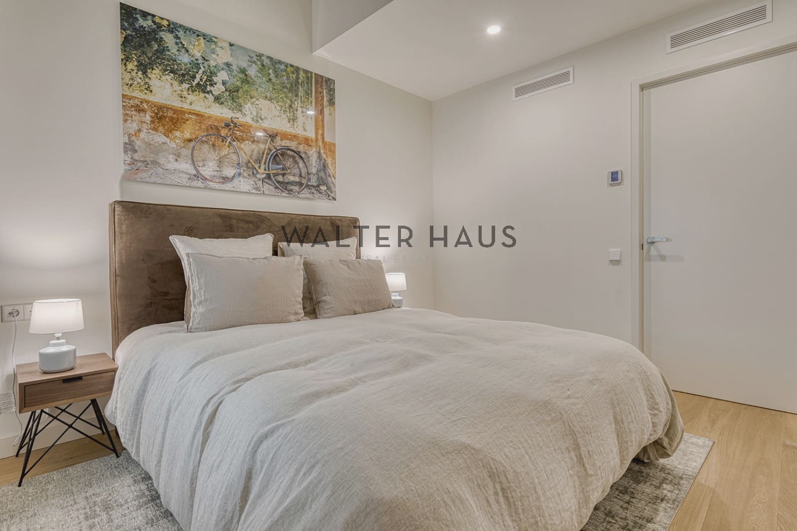 3 bedroom Apartment for sale in Barcelona city - € 2,158,000 (Ref: 8383603)