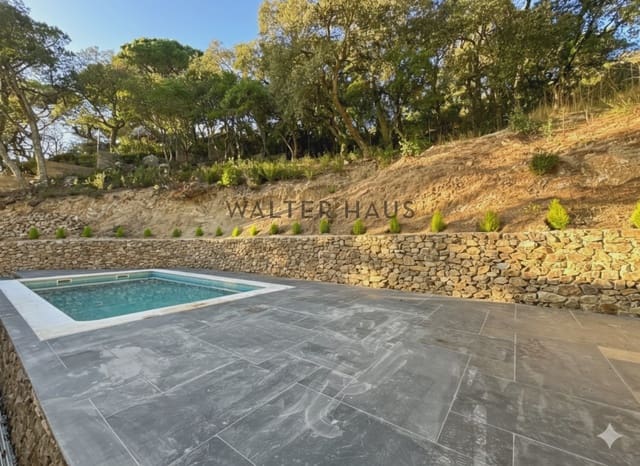 3 slaapkamer Villa te koop in Santa Cristina d'Aro met zwembad - € 849.000 (Ref: 8396174)
