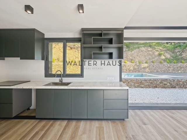 3 soverom Villa til salgs i Santa Cristina d'Aro - € 945 000 (Ref: 8396174)