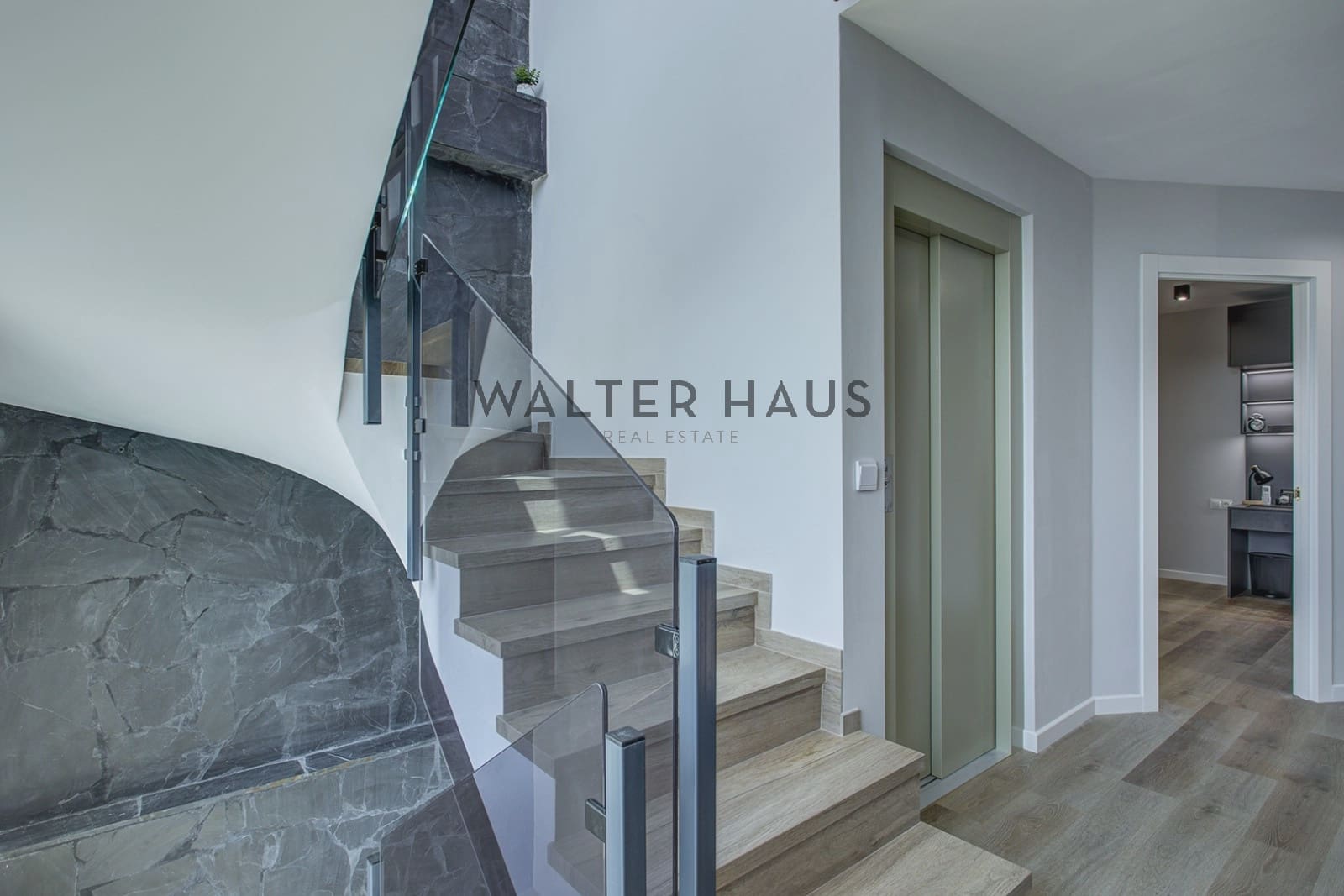 Chalet de 3 habitaciones en Santa Cristina d'Aro en venta - 945.000 € (Ref: 8396174)