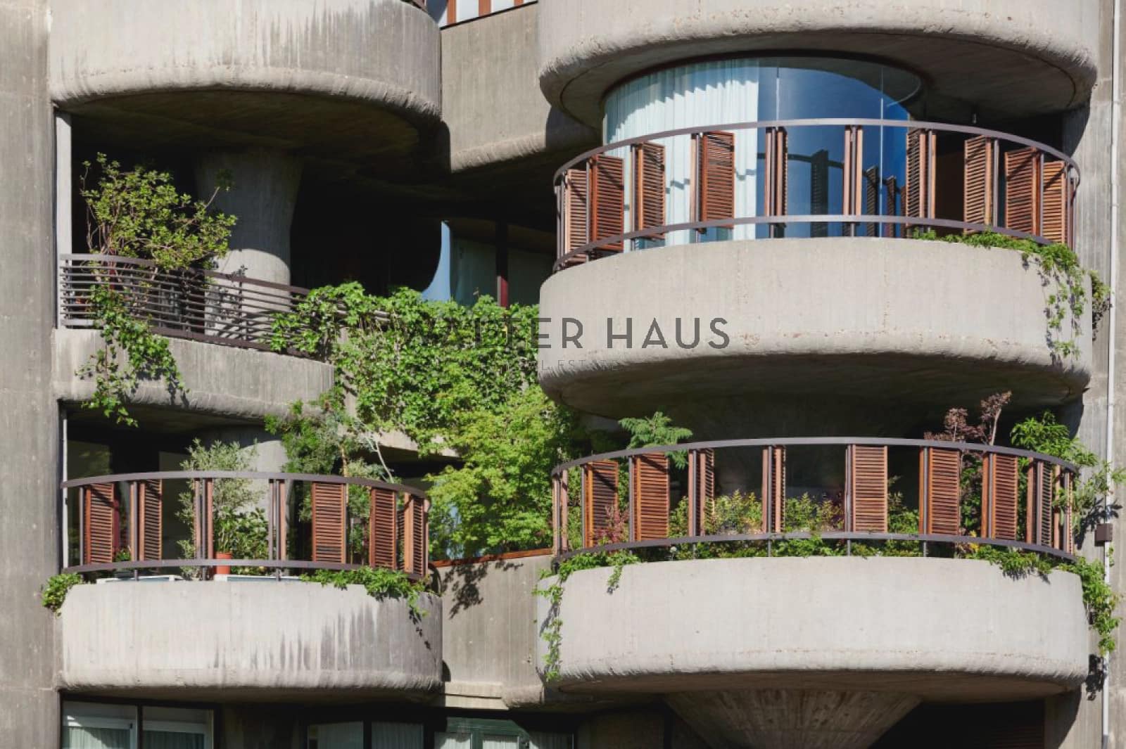 4 bedroom Apartment for sale in Madrid city with pool - € 3,500,000 (Ref: 8404091)