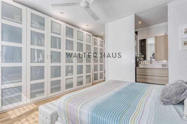 3 sovrum Villa till salu i El Poblenou, Barcelona stad - 970 000 € (Ref: 8426747)