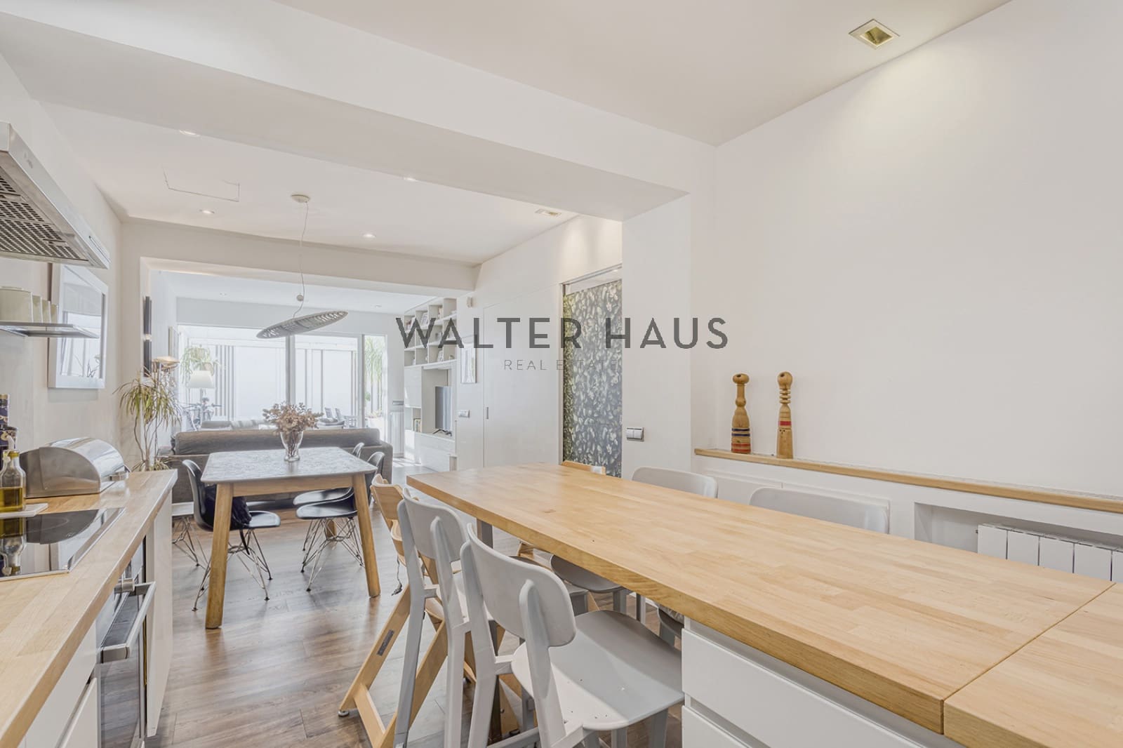 3 sovrum Villa till salu i Barcelona stad - 970 000 € (Ref: 8426747)