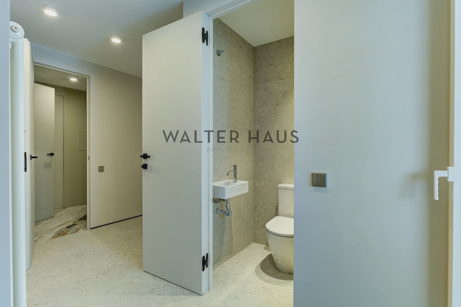 5 soveværelse Lejlighed til salg i Barcelona by - € 2.800.000 (Ref: 8438065)