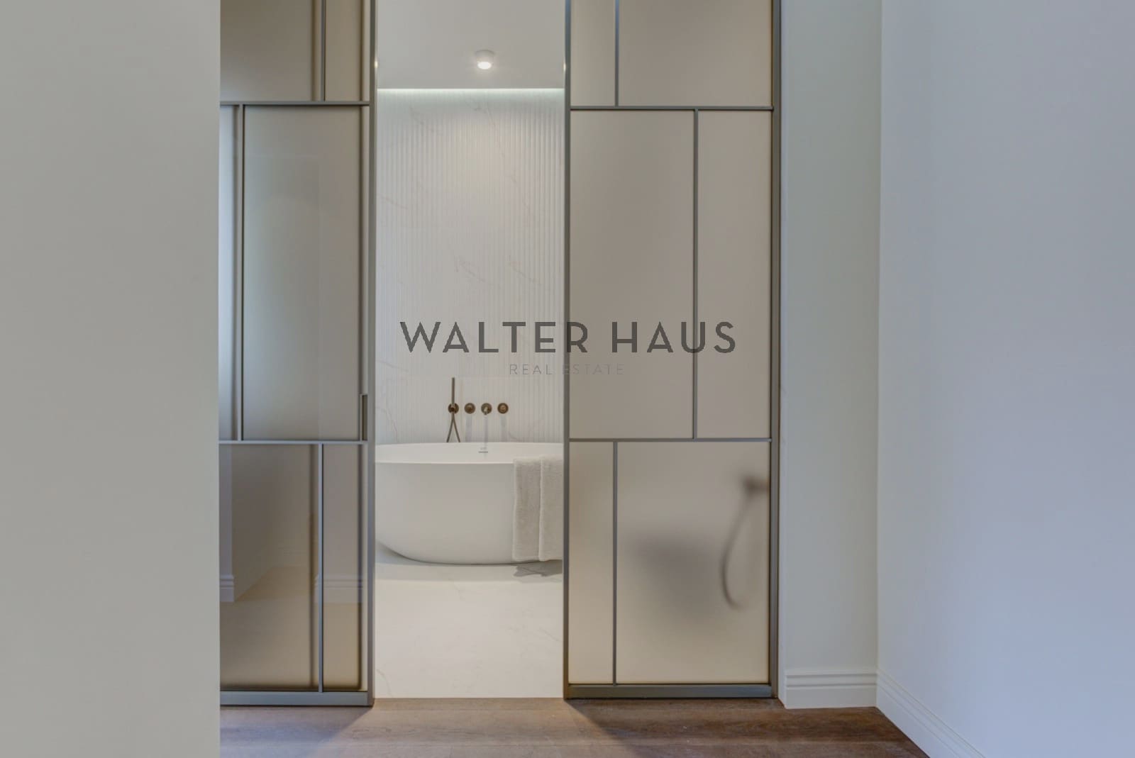 4 soveværelse Lejlighed til salg i Barcelona by - € 1.750.000 (Ref: 8438225)