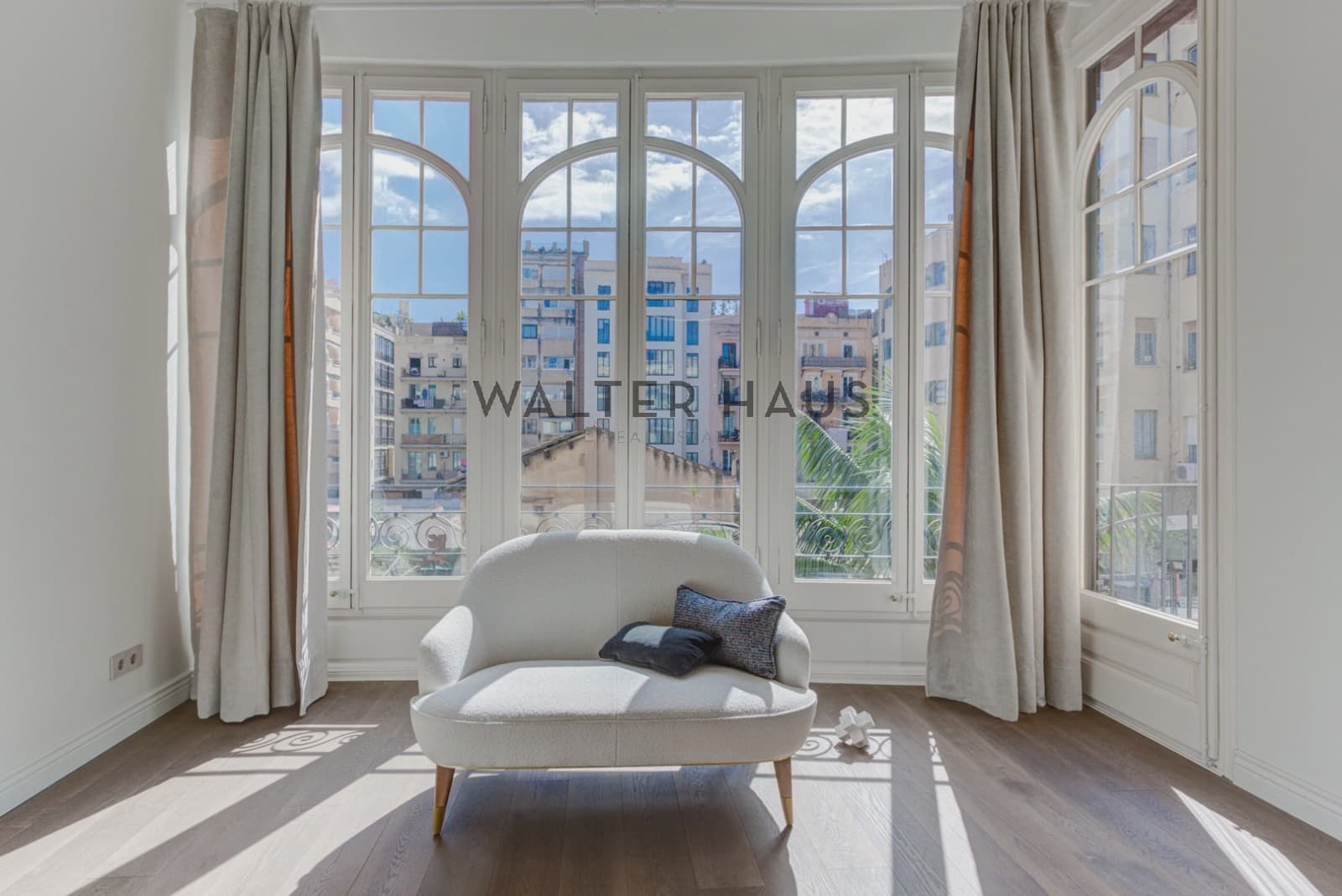 4 soveværelse Lejlighed til salg i Barcelona by - € 1.750.000 (Ref: 8438225)