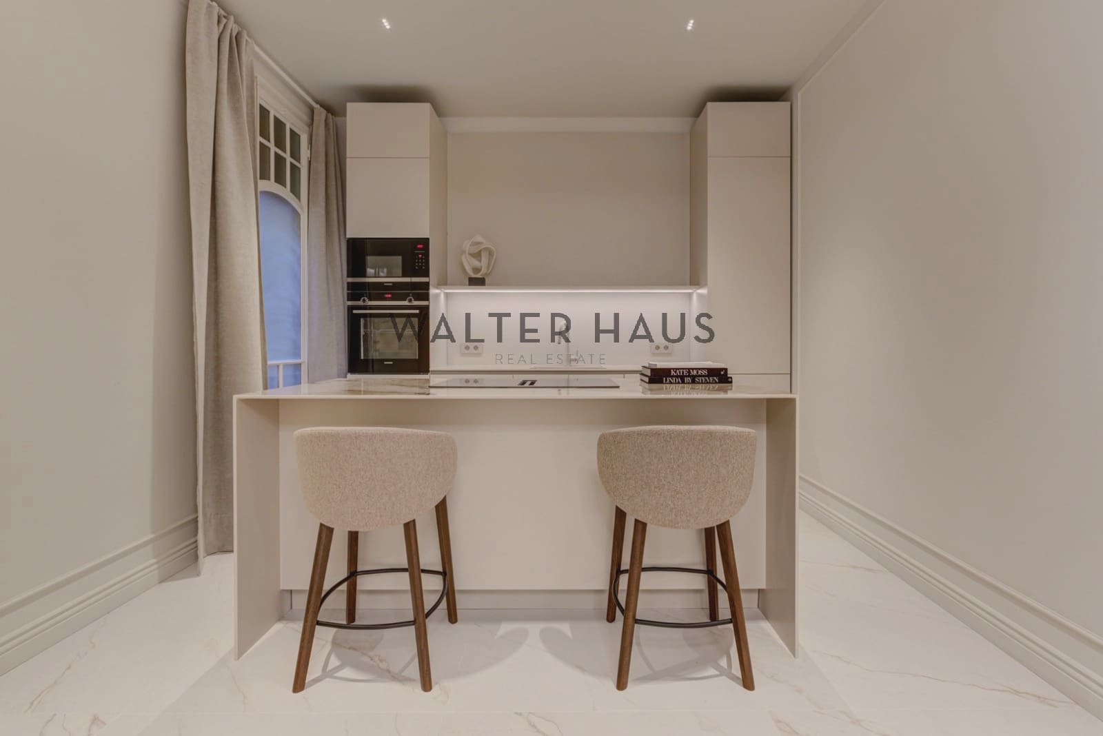 4 soveværelse Lejlighed til salg i Barcelona by - € 1.750.000 (Ref: 8438225)