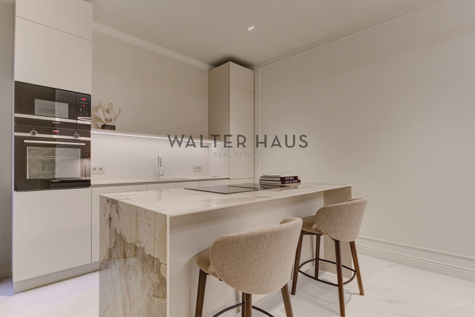 4 soveværelse Lejlighed til salg i Barcelona by - € 1.750.000 (Ref: 8438225)