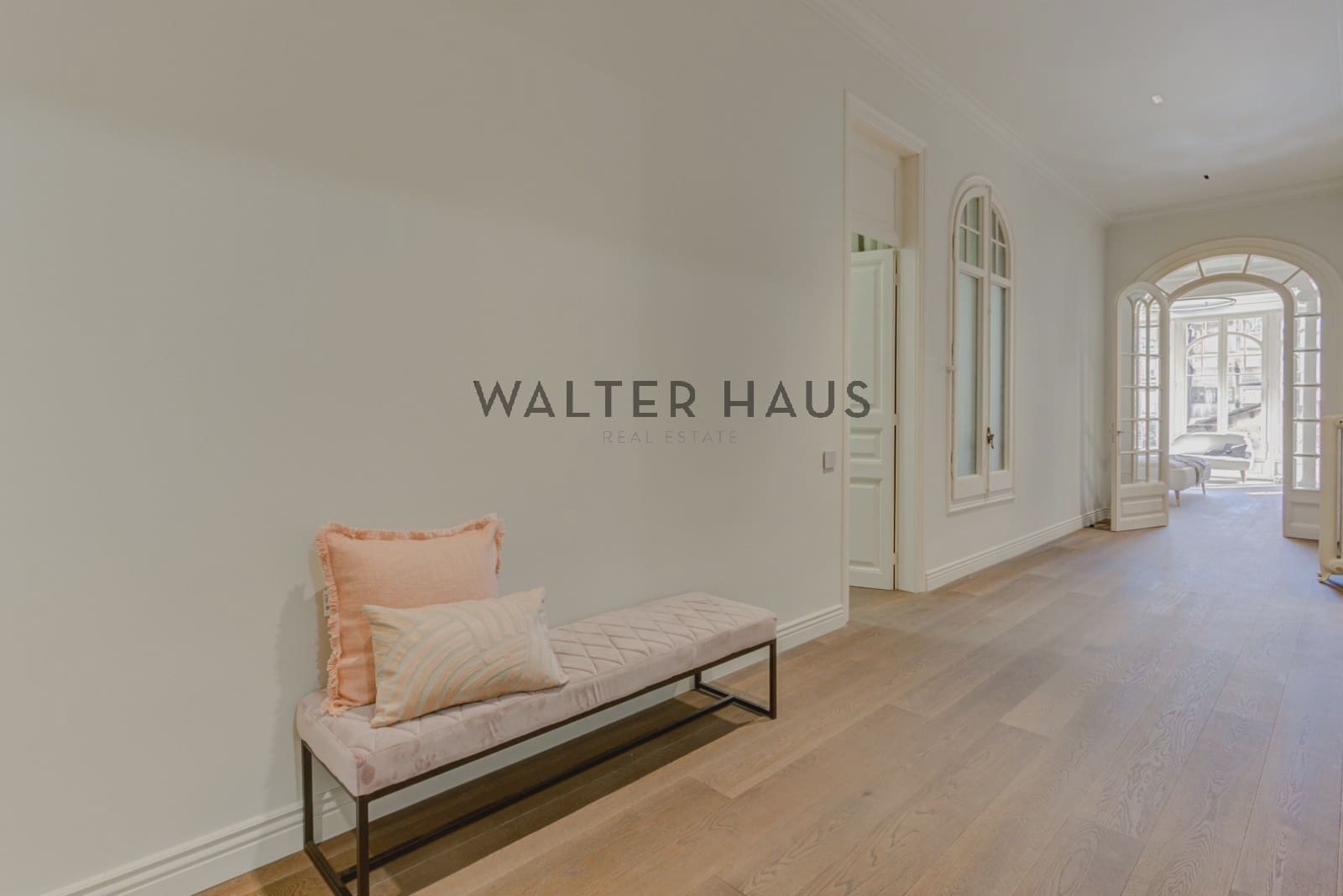 4 soveværelse Lejlighed til salg i Barcelona by - € 1.750.000 (Ref: 8438225)