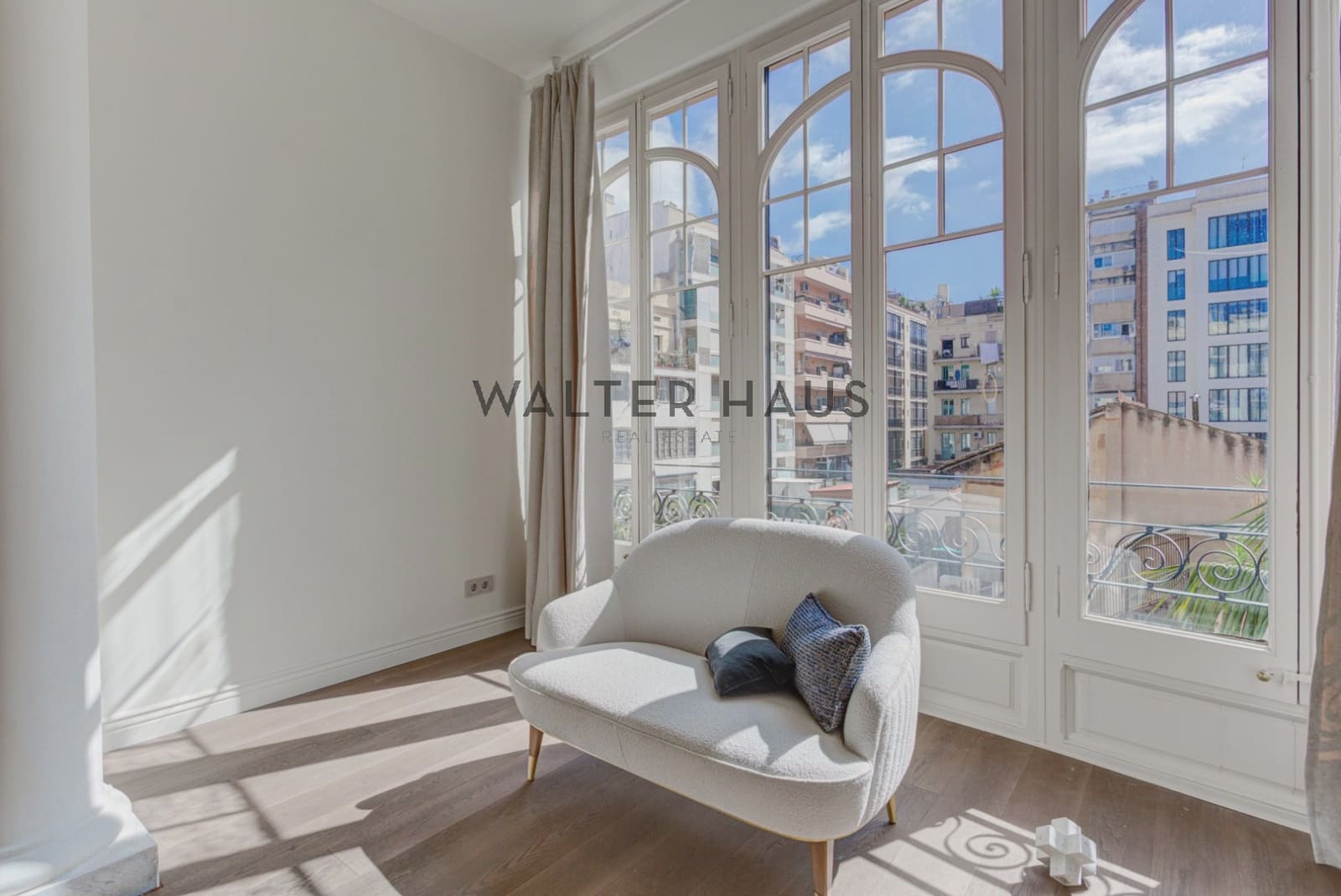 4 soveværelse Lejlighed til salg i Barcelona by - € 1.750.000 (Ref: 8438225)