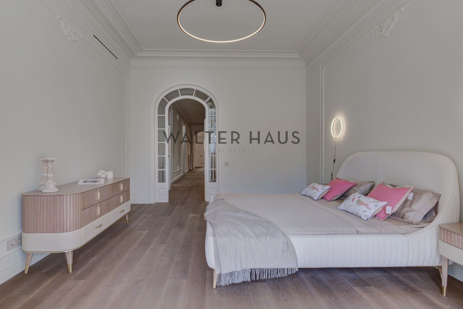 4 soveværelse Lejlighed til salg i Barcelona by - € 1.750.000 (Ref: 8438225)