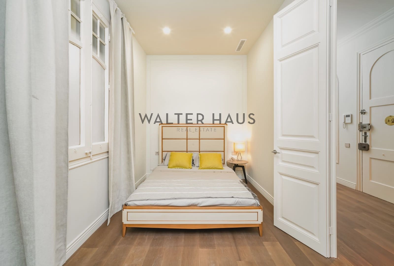 4 soveværelse Lejlighed til salg i Barcelona by - € 1.750.000 (Ref: 8438225)