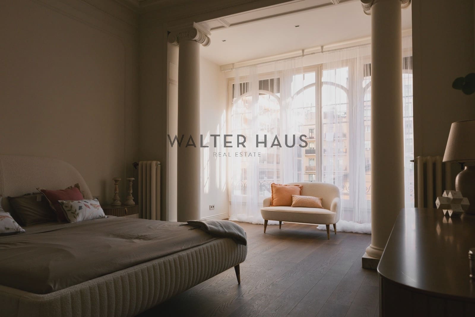 4 soveværelse Lejlighed til salg i Barcelona by - € 1.790.000 (Ref: 8438225)