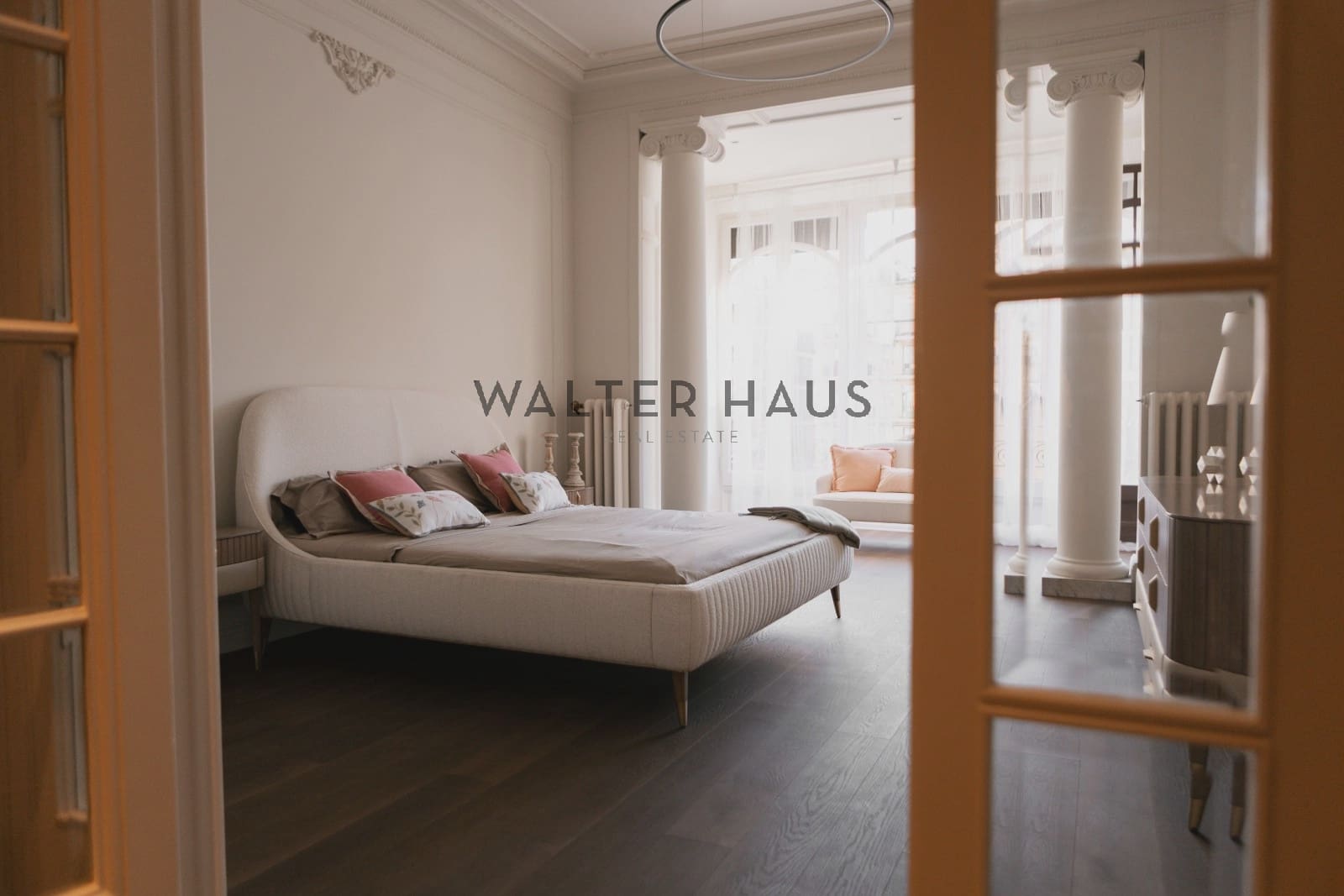 4 soveværelse Lejlighed til salg i Barcelona by - € 1.790.000 (Ref: 8438225)