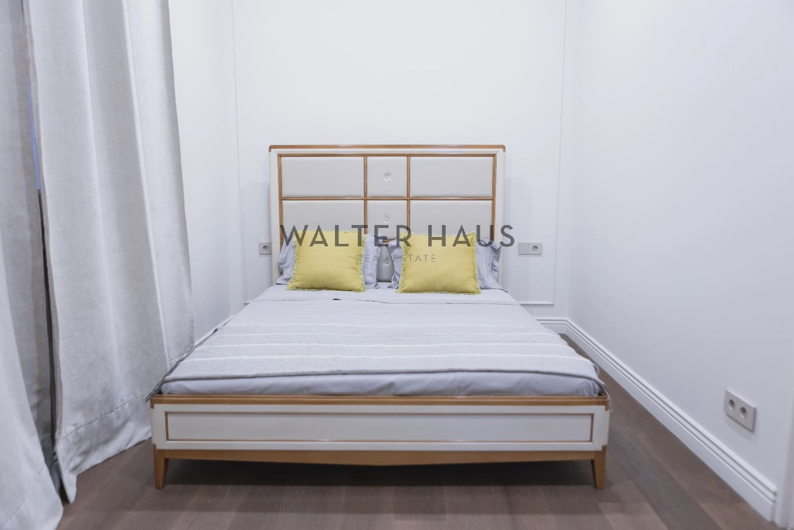 4 soveværelse Lejlighed til salg i Barcelona by - € 1.790.000 (Ref: 8438225)