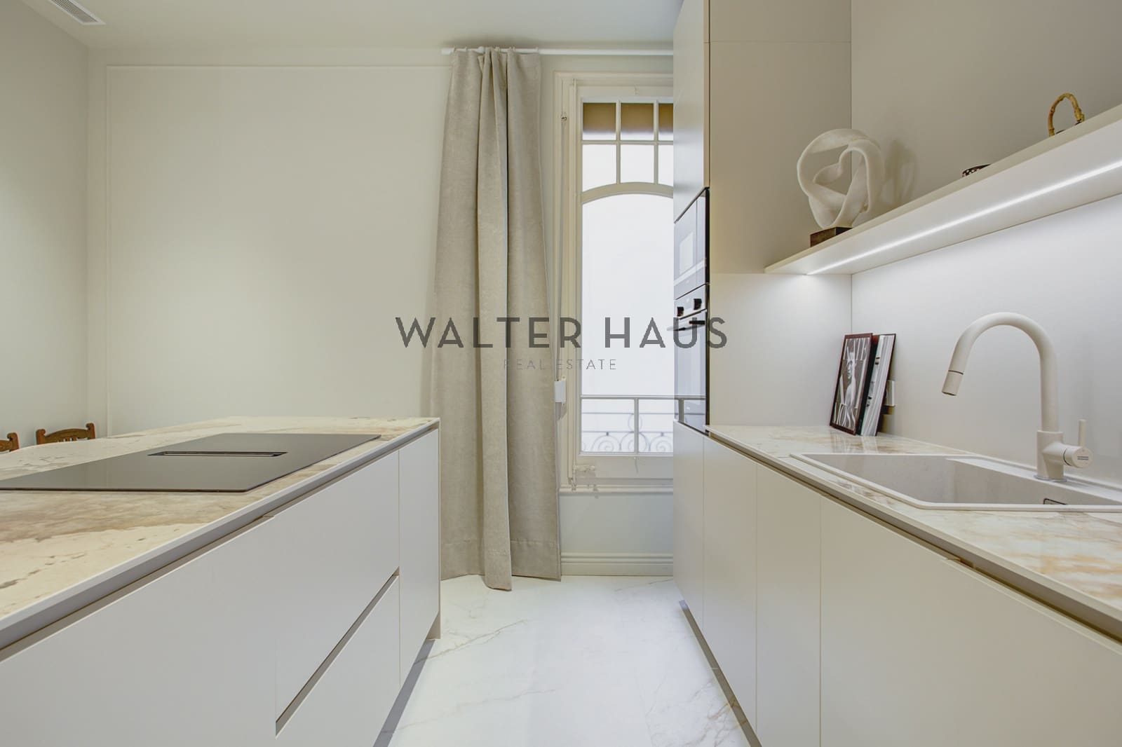 4 bedroom Flat for sale in Barcelona city - € 1,790,000 (Ref: 8438225)