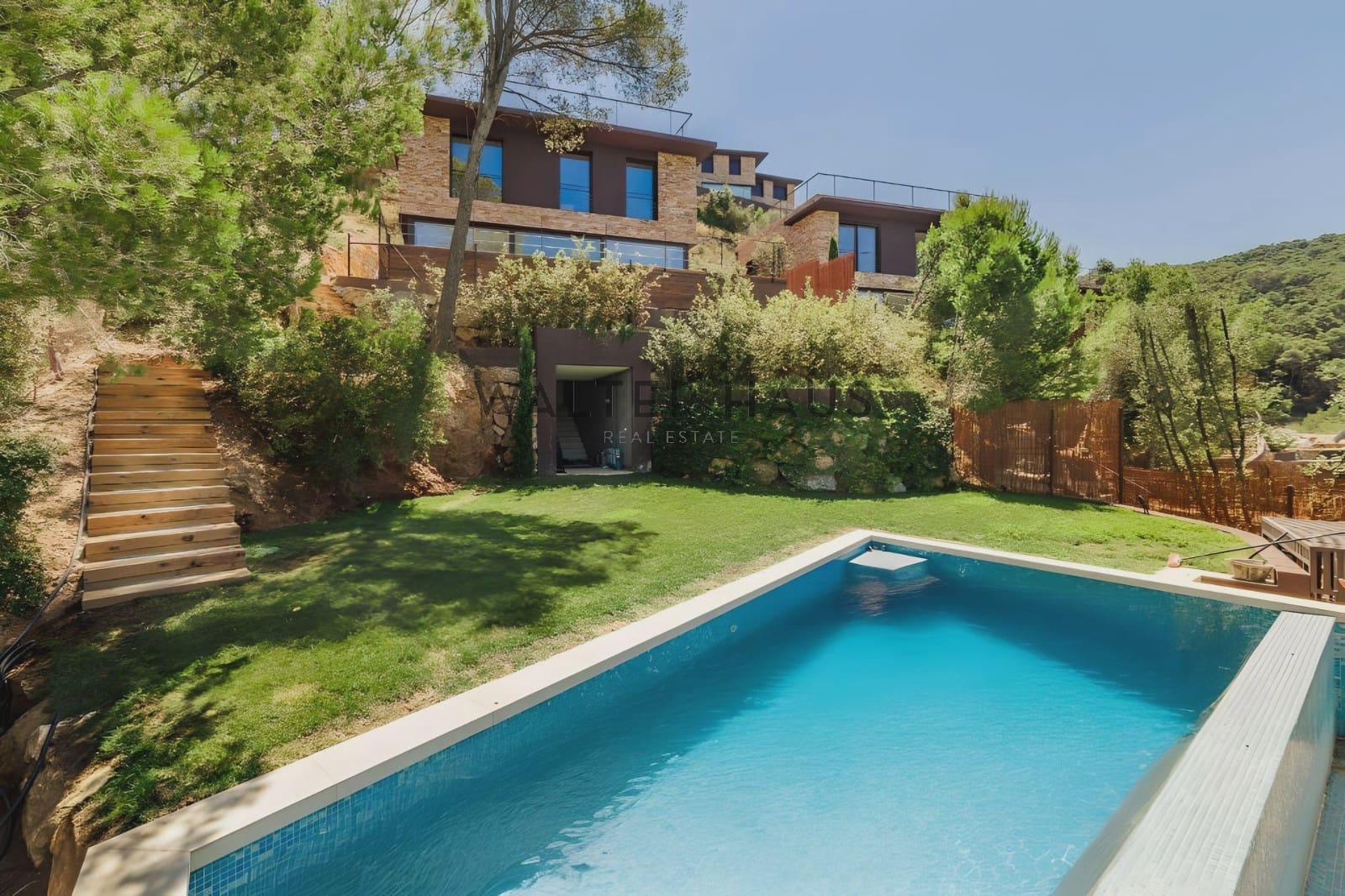 4 bedroom Villa for sale in Begur with pool - € 2,720,000 (Ref: 8451106)