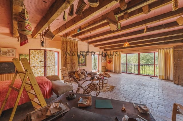 7 bedroom Villa for sale in Sant Martí Vell - € 4,800,000 (Ref: 8451632)