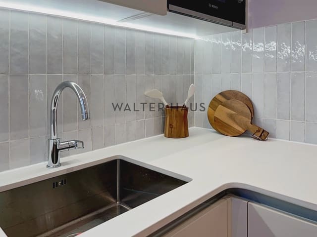 2 soverom Leilighet til leie i La Dreta de L'Eixample, Barcelona by - € 2 700 (Ref: 8456422)