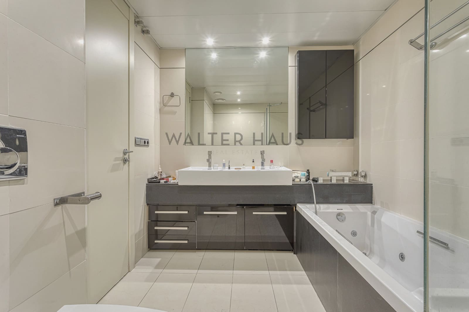 3 bedroom Penthouse for rent in Barcelona city with pool - € 5,700 (Ref: 8475540)