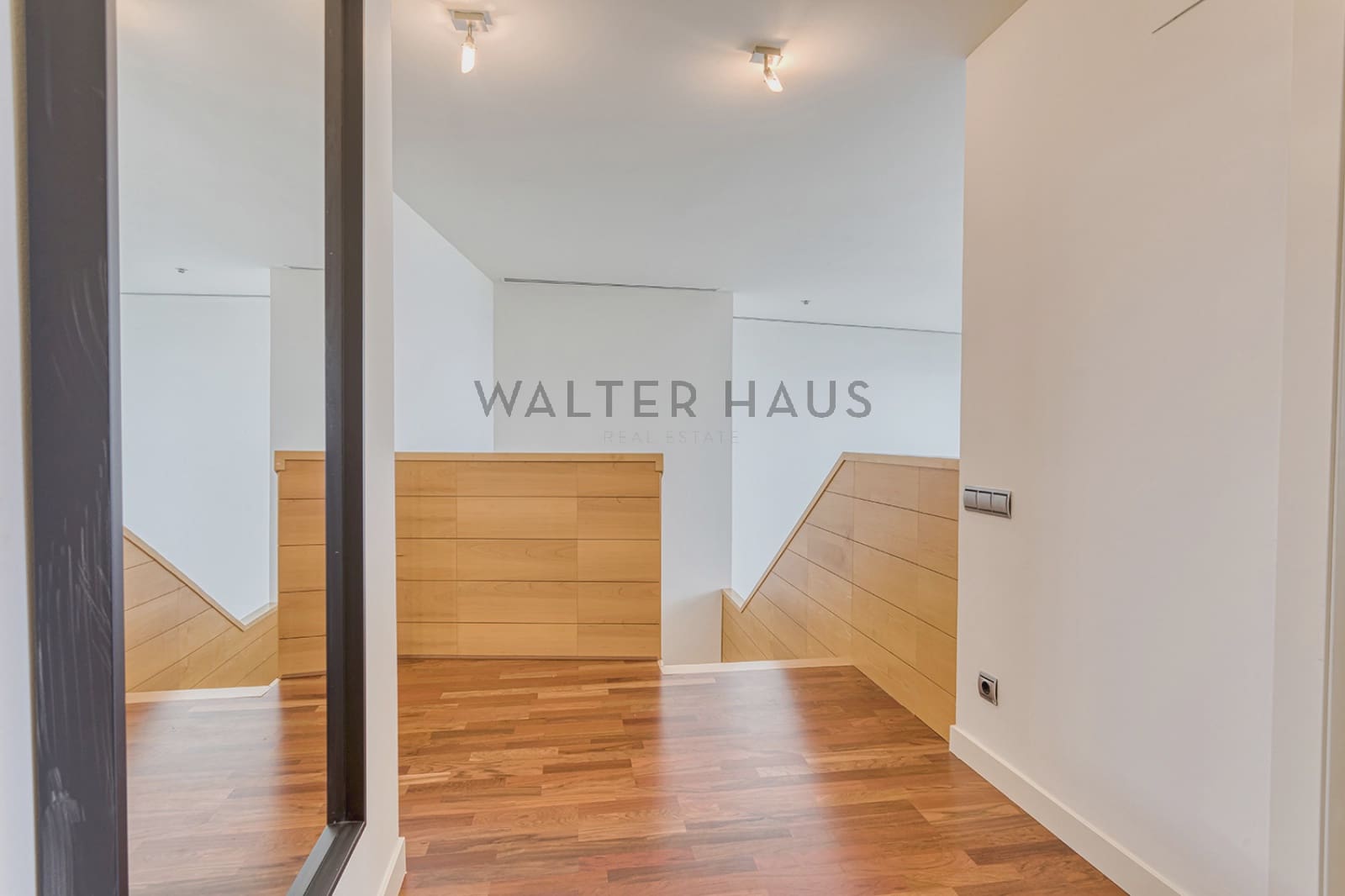 3 bedroom Penthouse for rent in Barcelona city with pool - € 5,700 (Ref: 8475540)