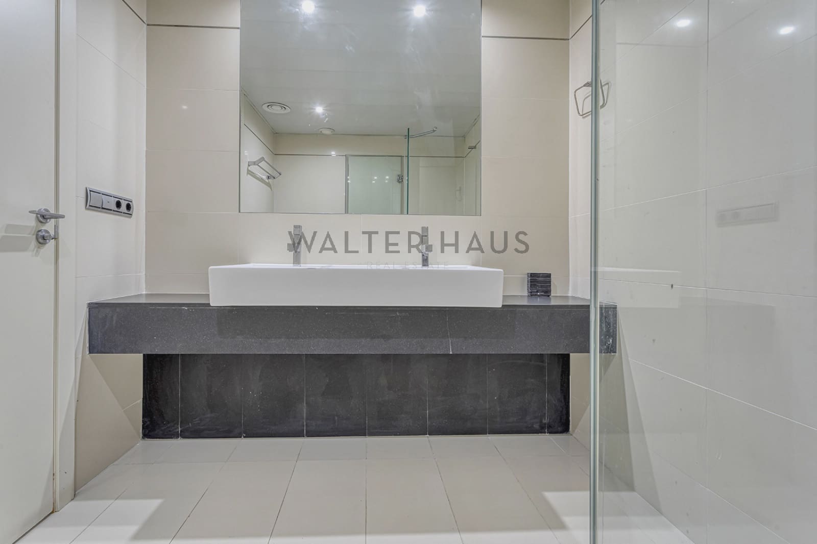 3 bedroom Penthouse for rent in Barcelona city with pool - € 5,700 (Ref: 8475540)