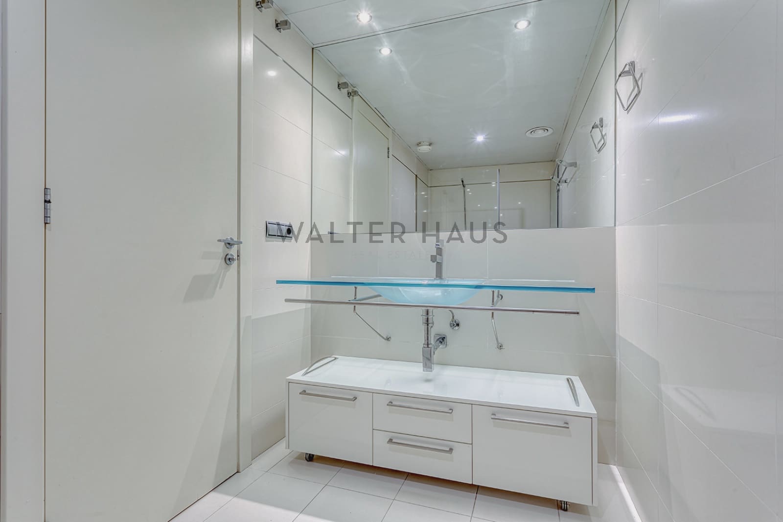 3 bedroom Penthouse for rent in Barcelona city with pool - € 5,700 (Ref: 8475540)