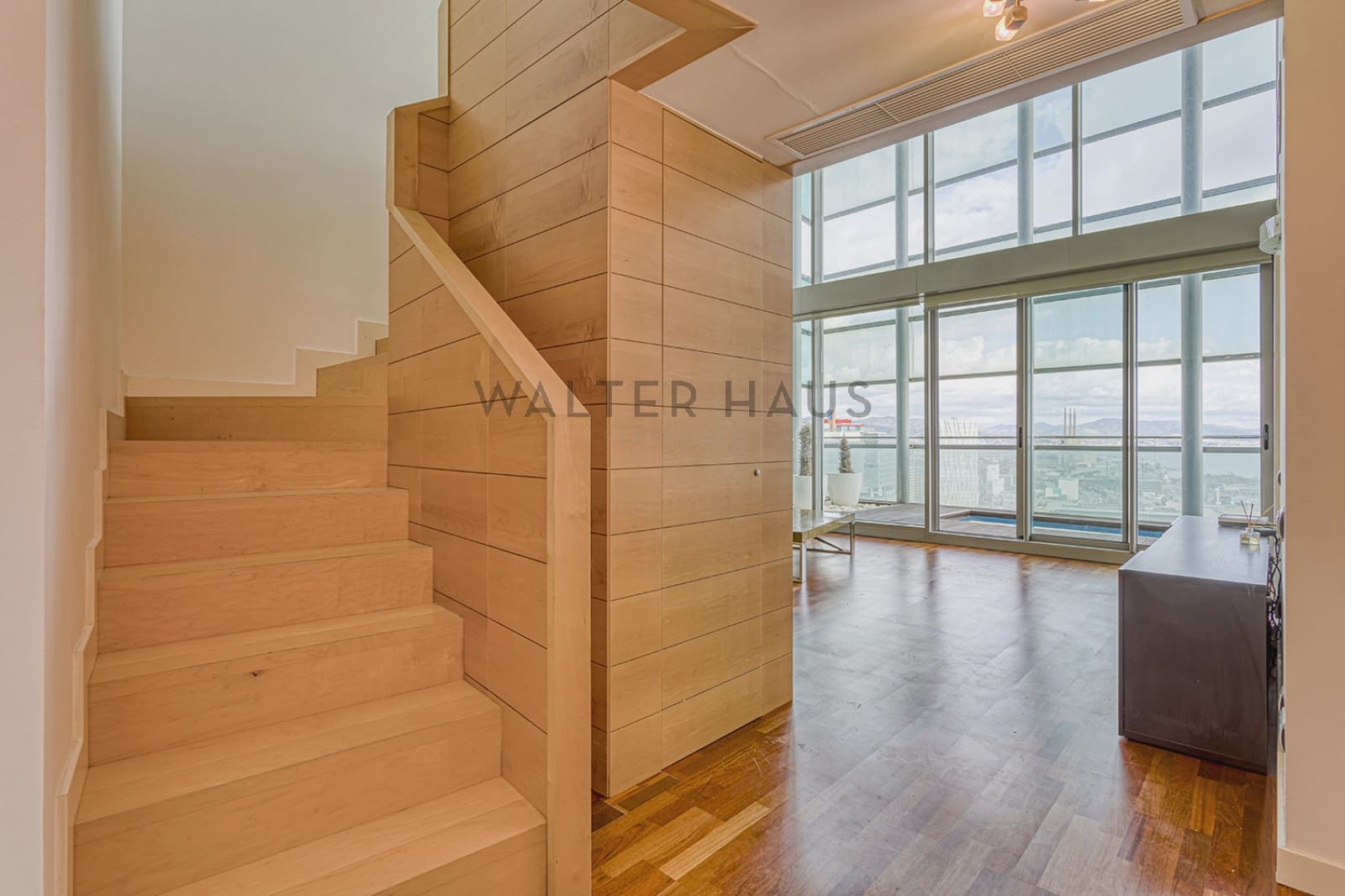 3 bedroom Penthouse for rent in Barcelona city with pool - € 5,700 (Ref: 8475540)