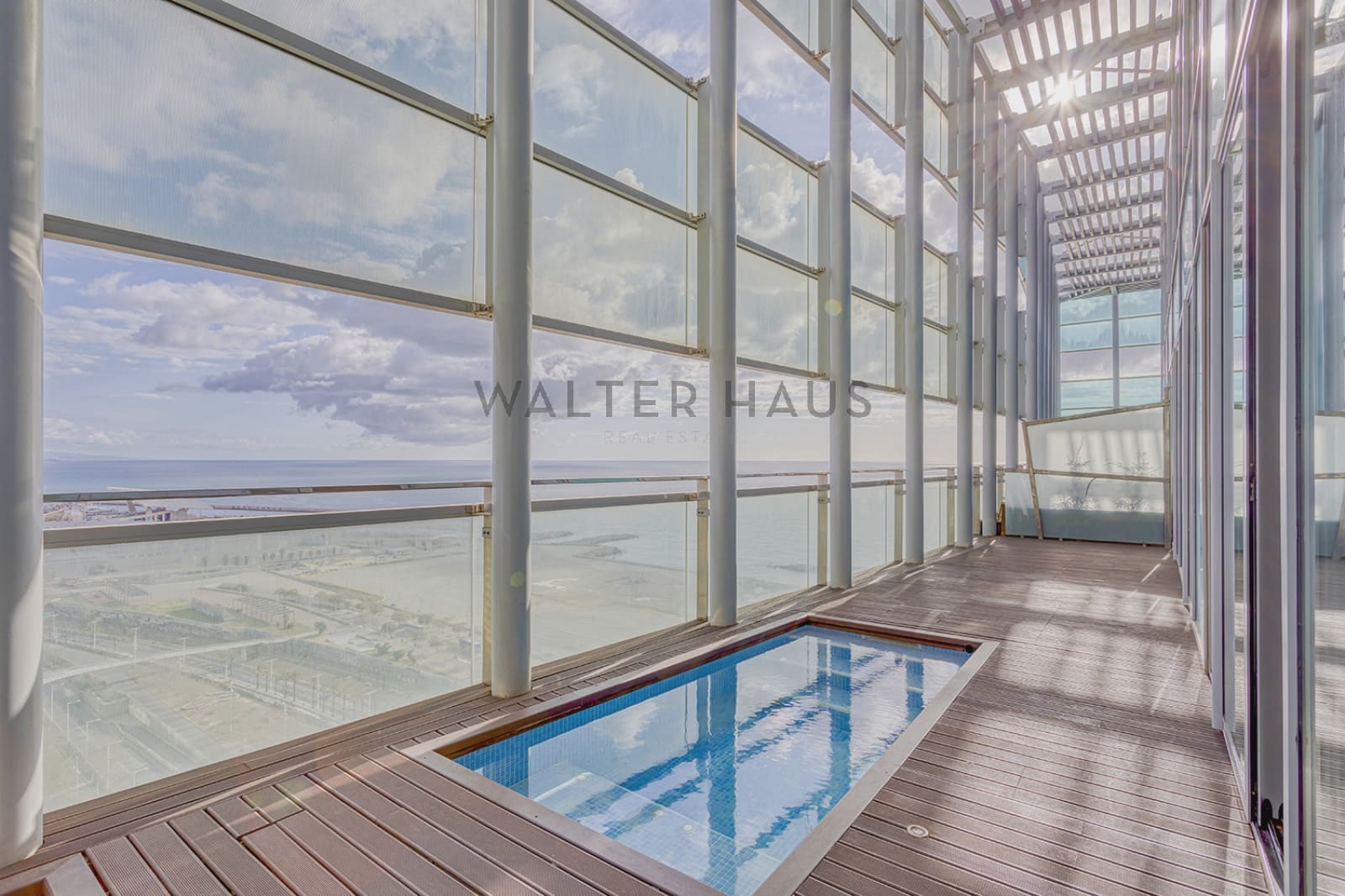 3 bedroom Penthouse for rent in Barcelona city with pool - € 5,700 (Ref: 8475540)