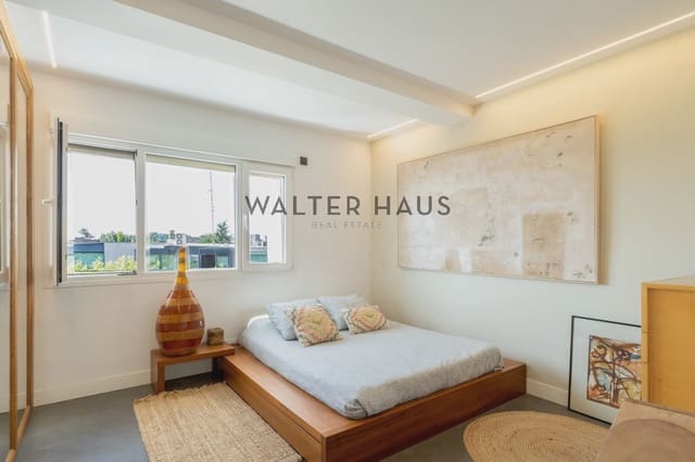 1 sypialnia Penthouse na sprzedaż w Nueva España, Miasto Madryt z basenem - 1 280 000 € (Ref: 8478687)