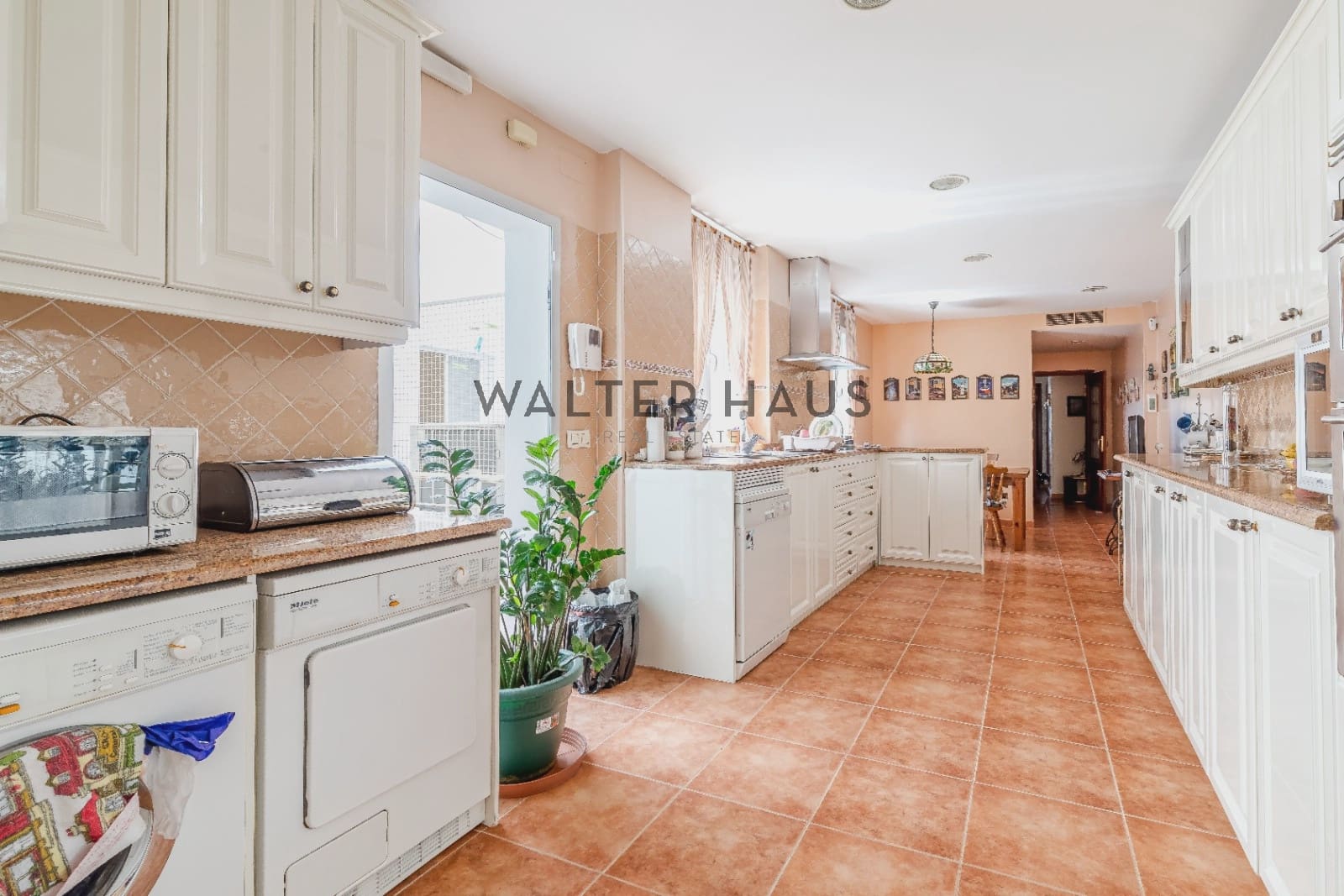 6 soveværelse Lejlighed til salg i Madrid by med swimmingpool - € 3.200.000 (Ref: 8481433)