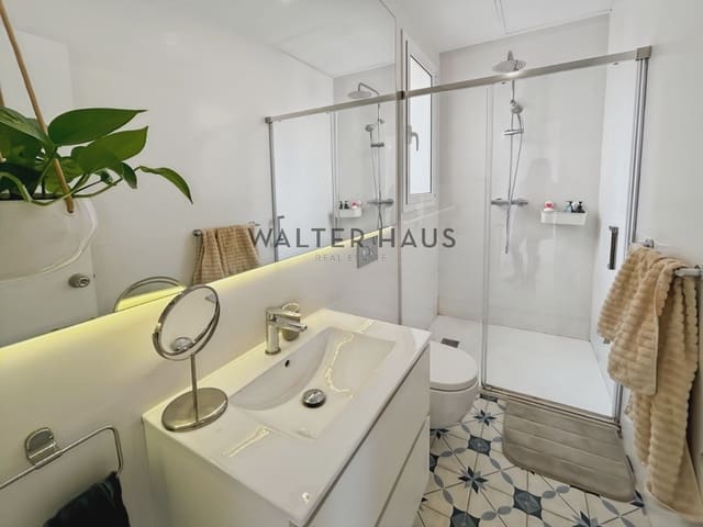 1 bedroom Penthouse for rent in La Vila de Gràcia, Barcelona city - € 2,300 (Ref: 8489640)