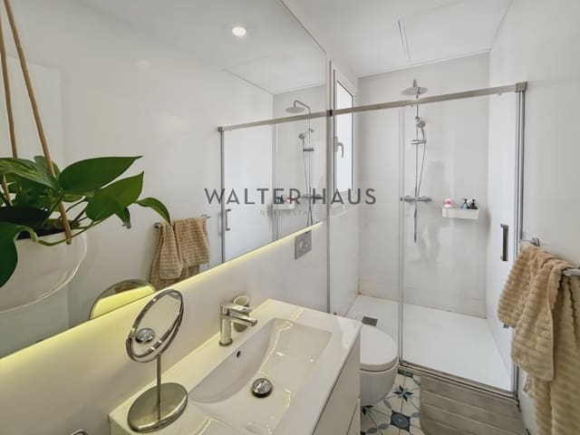 1 bedroom Penthouse for rent in La Vila de Gràcia, Barcelona city - € 2,300 (Ref: 8489640)