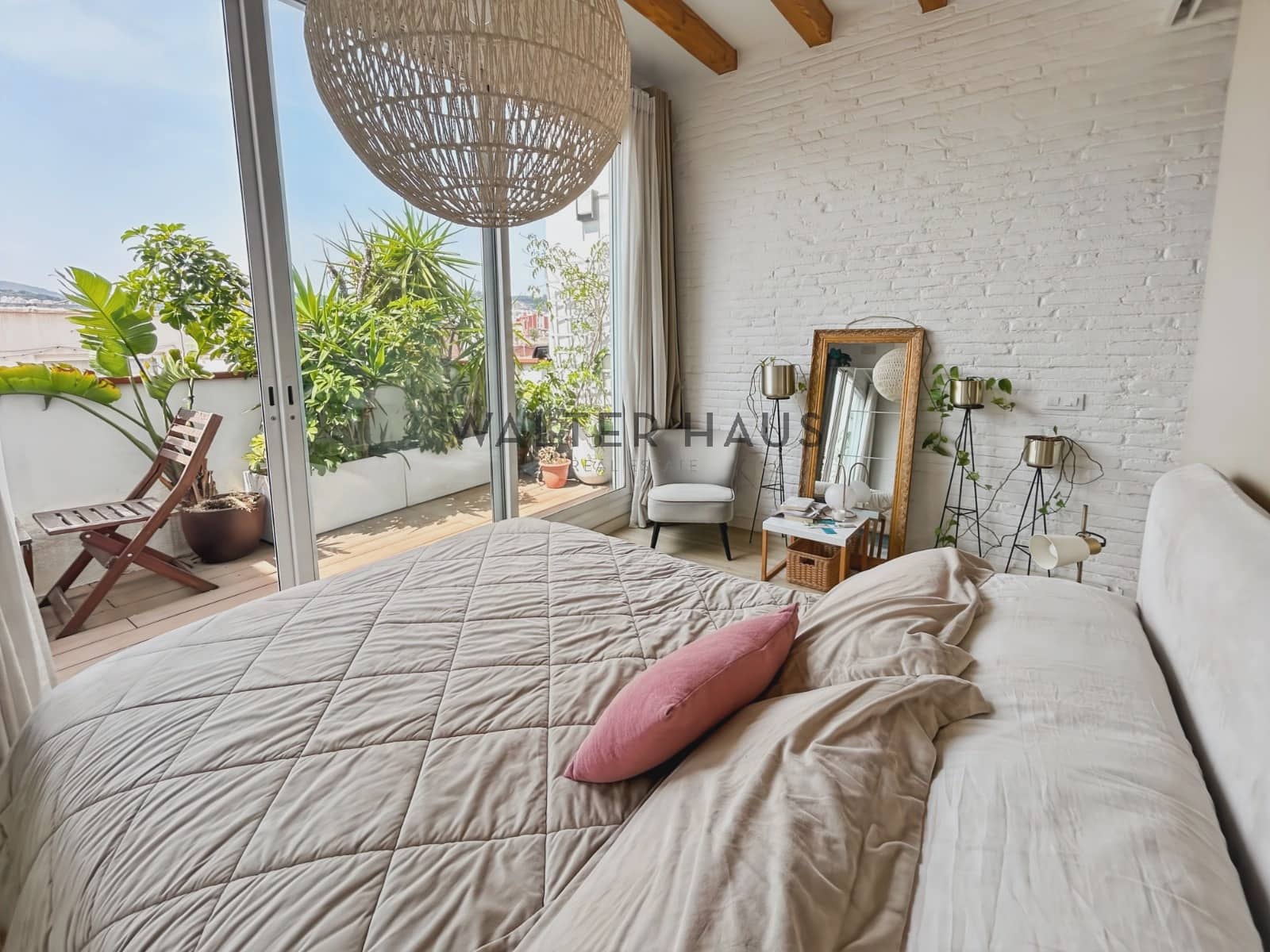 1 soveværelse Penthouse til leje i Barcelona by - € 2.300 (Ref: 8489640)