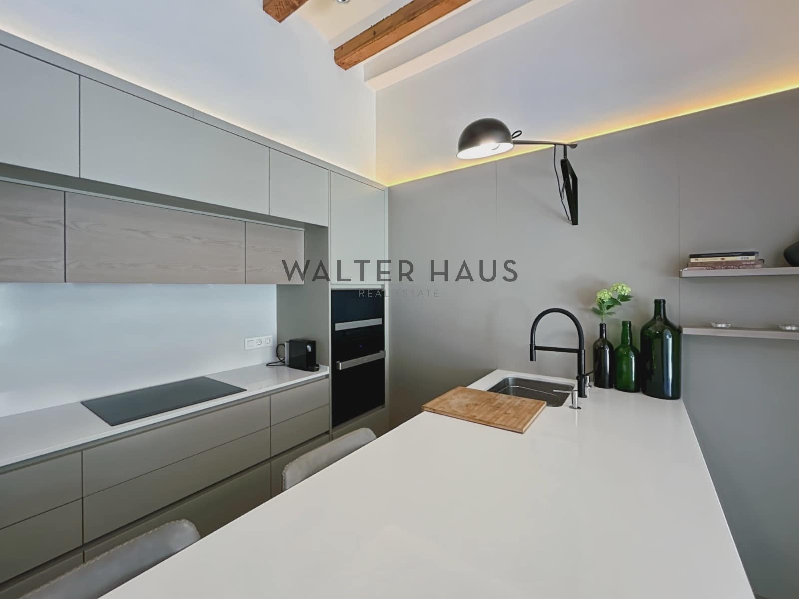 1 quarto Apartamento para arrendar em Barcelona cidade - 1 950 € (Ref: 8491301)