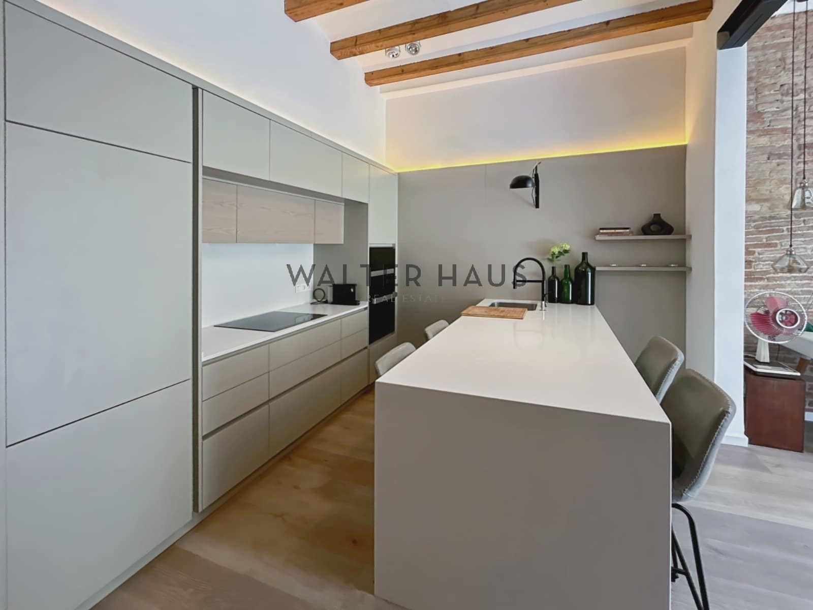 1 quarto Apartamento para arrendar em Barcelona cidade - 1 950 € (Ref: 8491301)