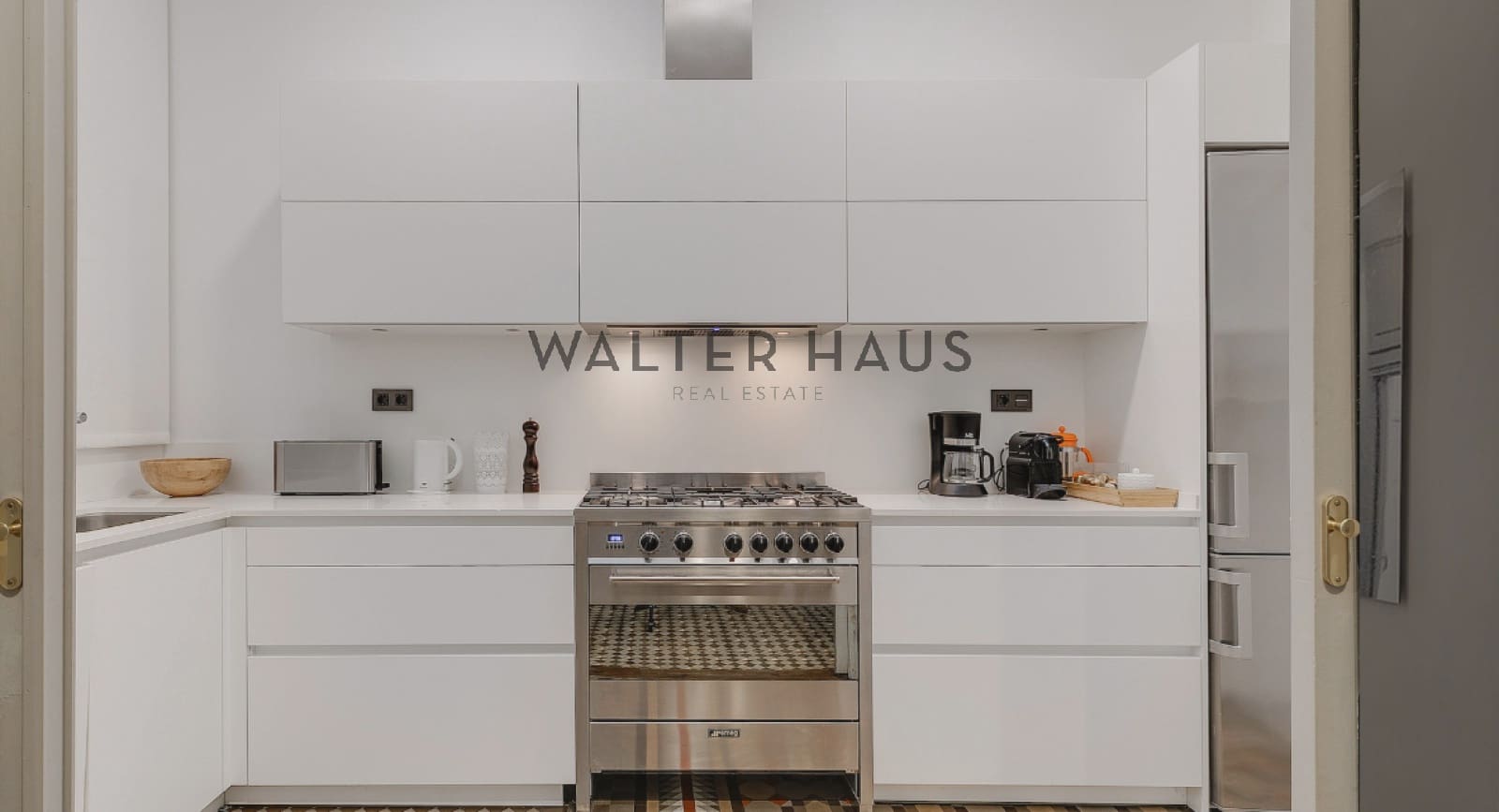 3 sovrum Lägenhet att hyra i Barcelona stad - 8 000 € (Ref: 8505085)