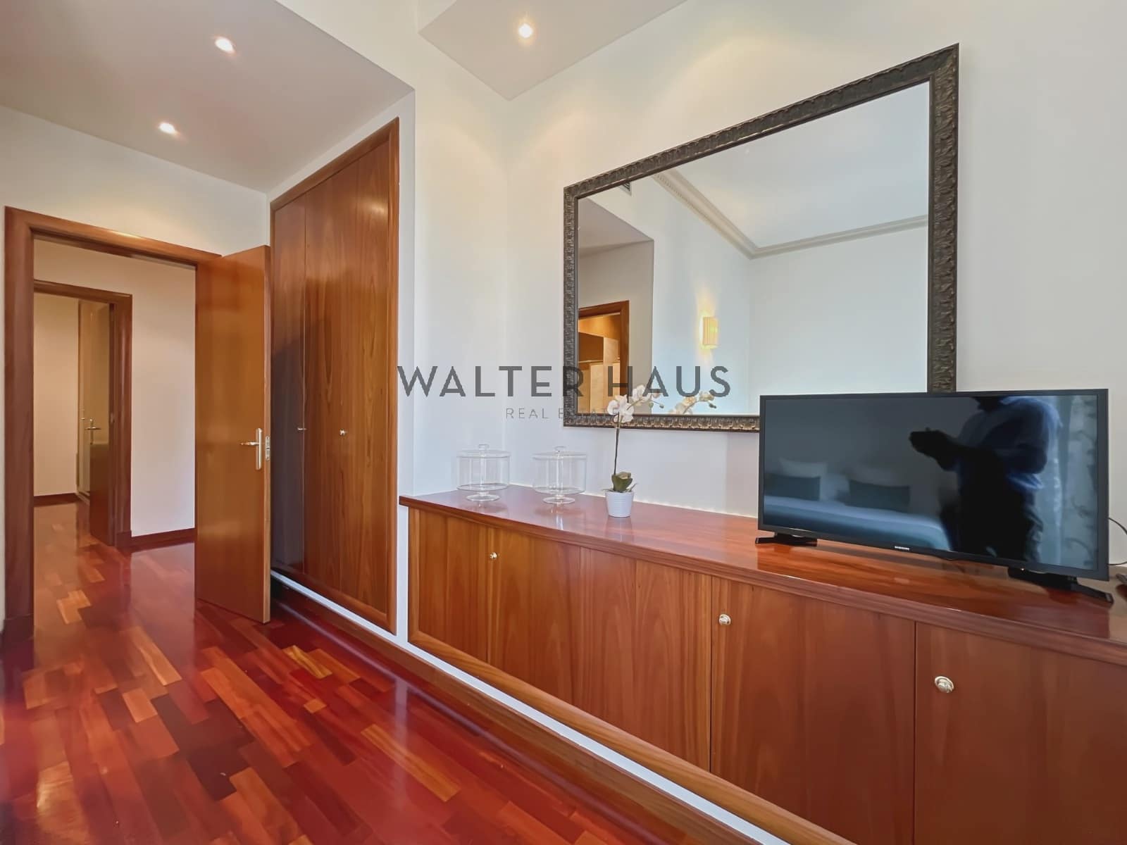 Piso de 2 habitaciones en Barcelona ciudad en alquiler - 2.800 € (Ref: 8506848)