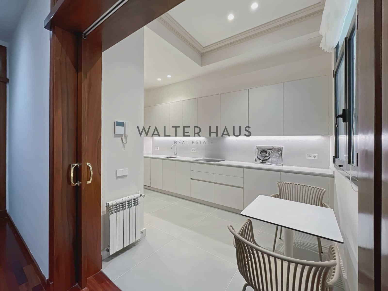 Piso de 2 habitaciones en Barcelona ciudad en alquiler - 2.800 € (Ref: 8506848)