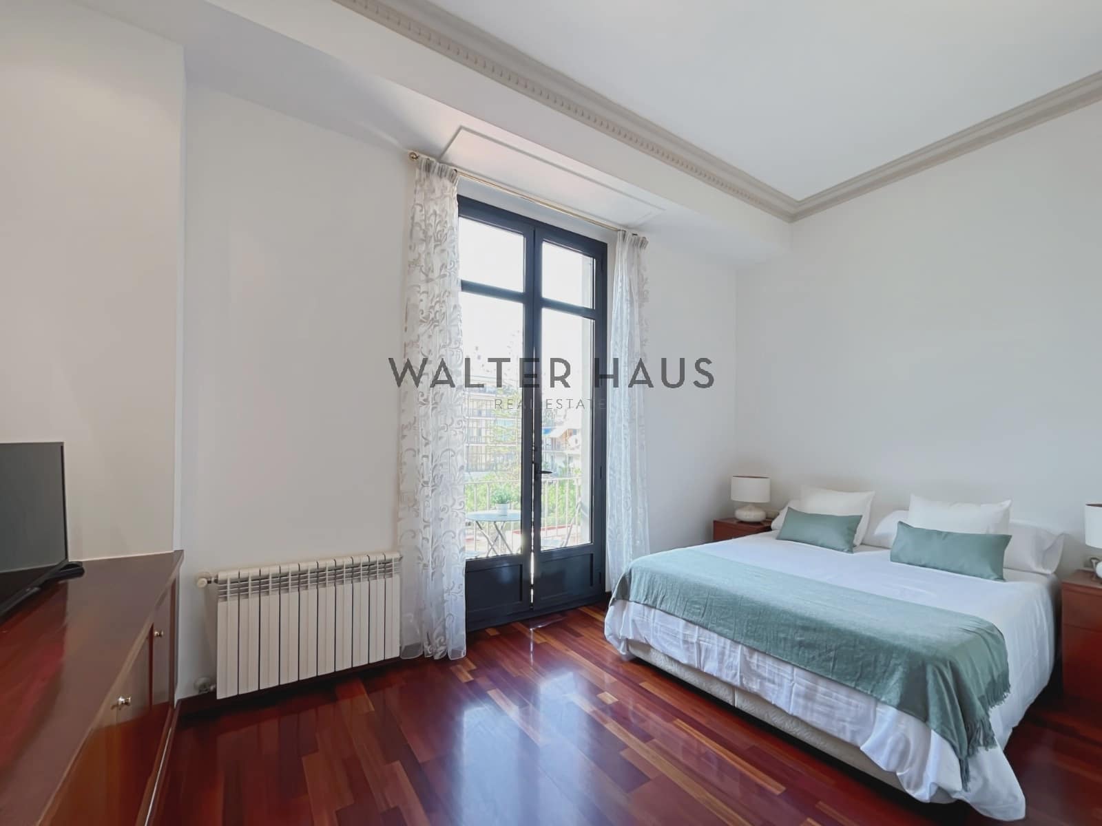 Piso de 2 habitaciones en Barcelona ciudad en alquiler - 2.800 € (Ref: 8506848)