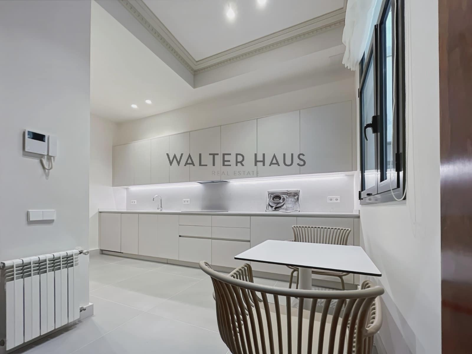 Piso de 2 habitaciones en Barcelona ciudad en alquiler - 2.800 € (Ref: 8506848)