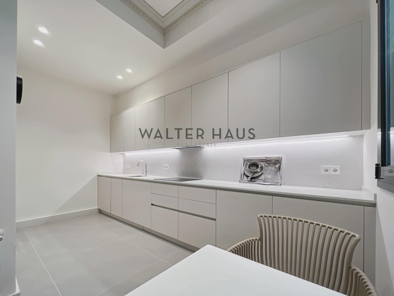 Piso de 2 habitaciones en Barcelona ciudad en alquiler - 2.800 € (Ref: 8506848)