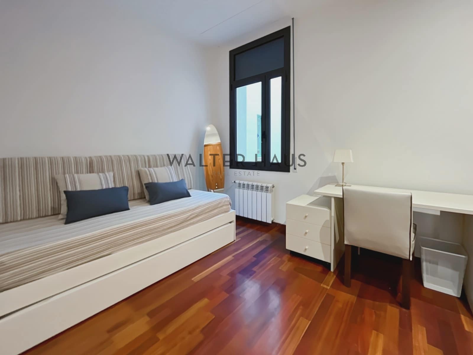 Piso de 2 habitaciones en Barcelona ciudad en alquiler - 2.800 € (Ref: 8506848)