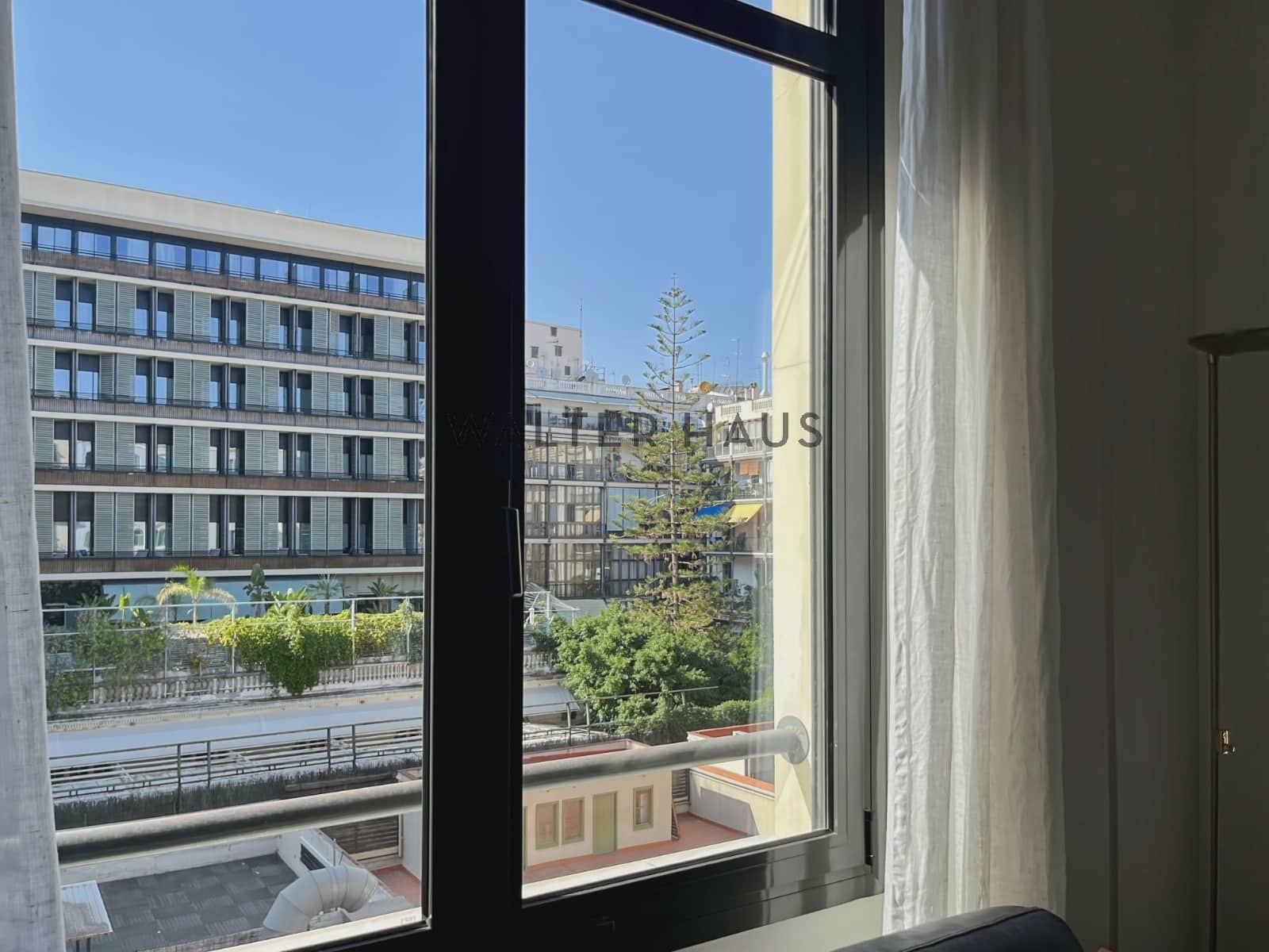 Piso de 2 habitaciones en Barcelona ciudad en alquiler - 2.800 € (Ref: 8506848)