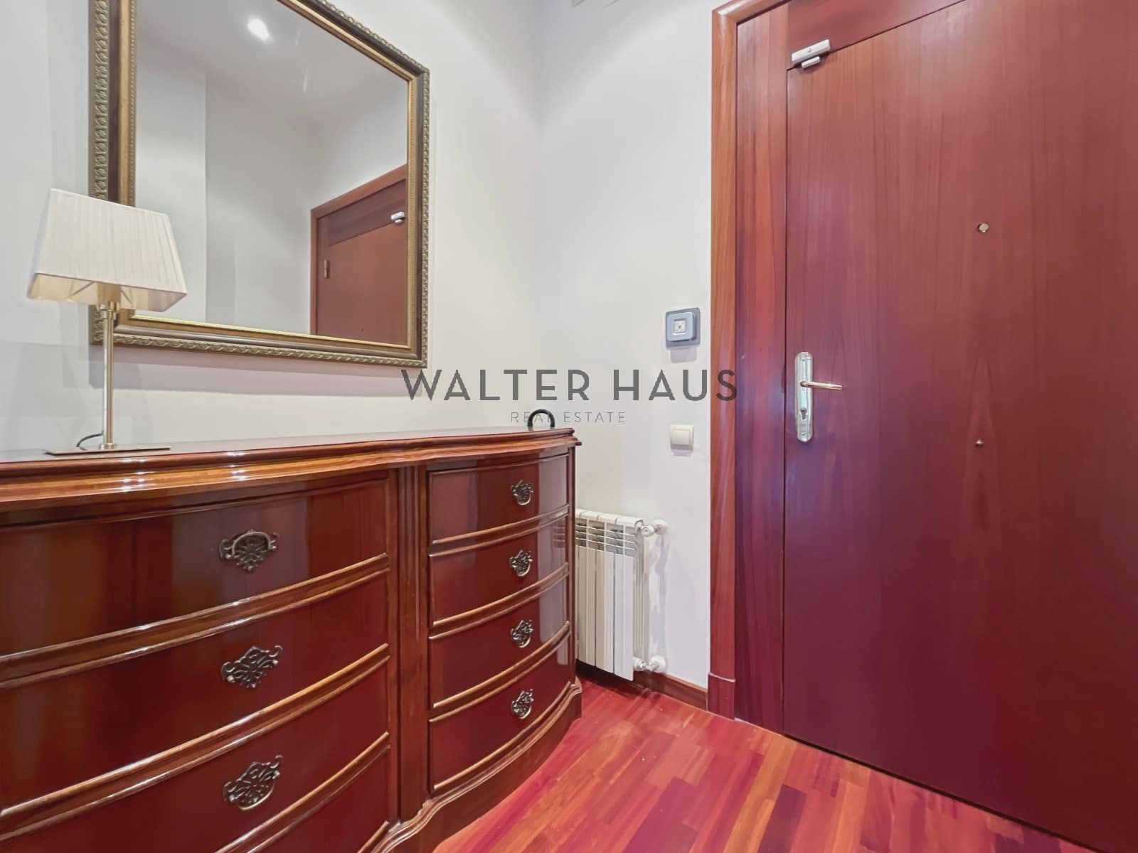 Piso de 2 habitaciones en Barcelona ciudad en alquiler - 2.800 € (Ref: 8506848)